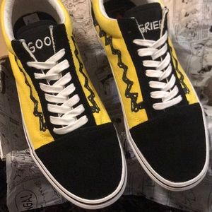 Limited edition Charlie Brown old school Vans
